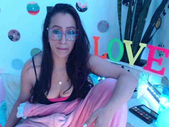 bomboncita288 webcam
