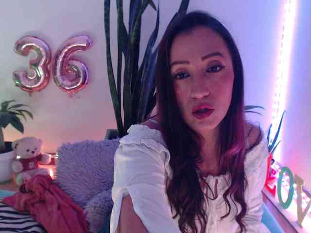 bomboncita288 webcam