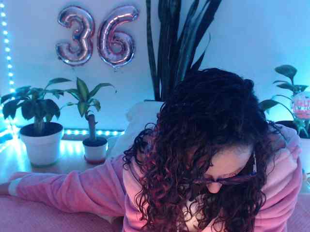 bomboncita288 webcam