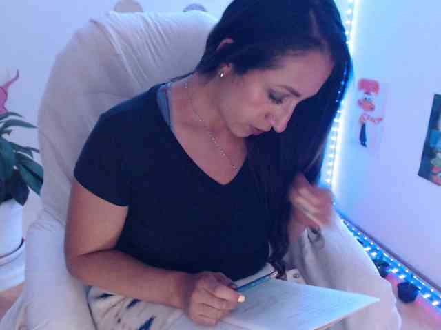 bomboncita288 webcam