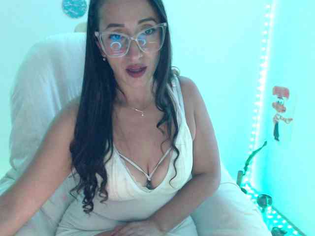 bomboncita288 webcam