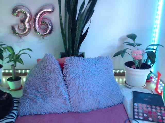bomboncita288 webcam