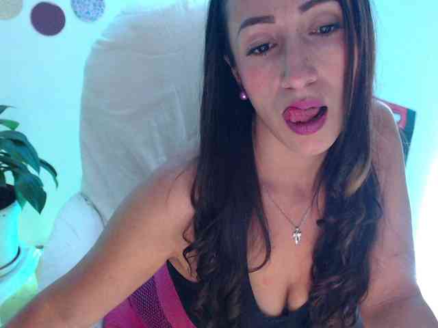 bomboncita288 webcam