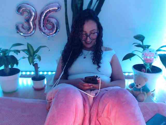 bomboncita288 webcam
