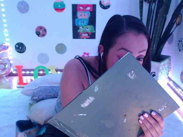 bomboncita288 webcam