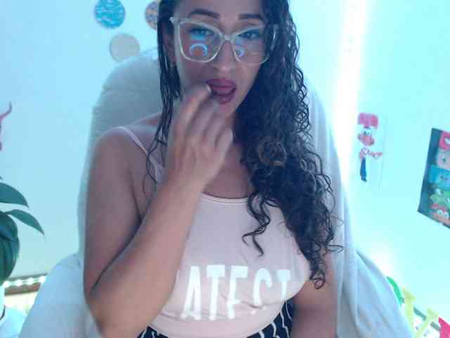 bomboncita288 webcam