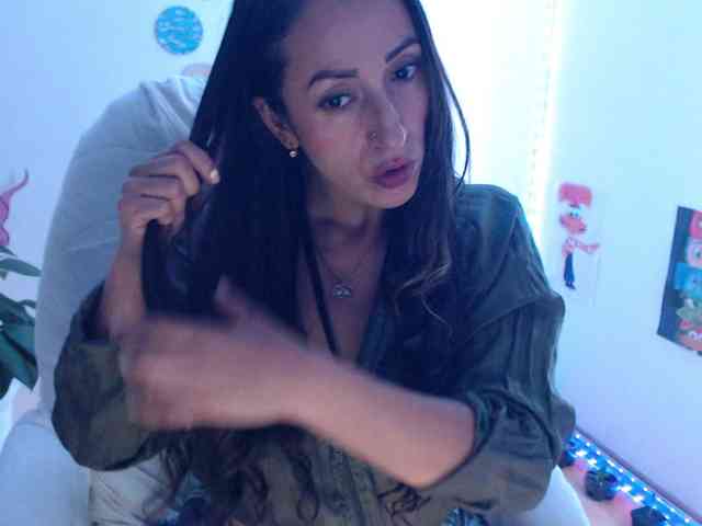 bomboncita288 webcam