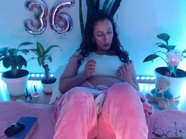 bomboncita288 webcam