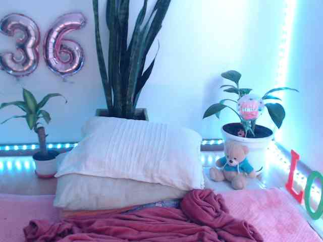 bomboncita288 webcam