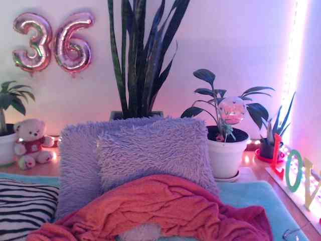 bomboncita288 webcam