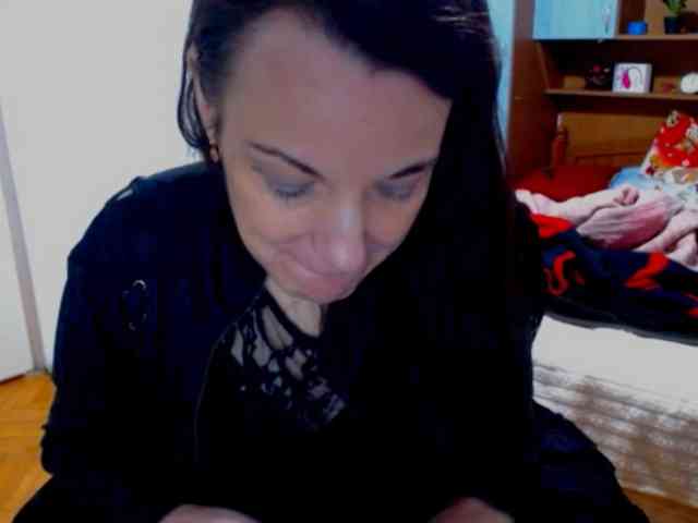 LadyLUnique webcam