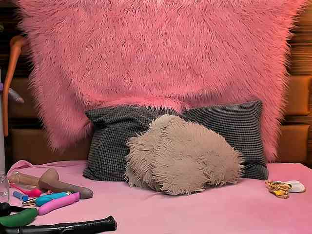 LiaMetz webcam