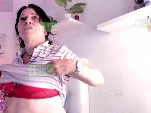 Lady-Hellen webcam