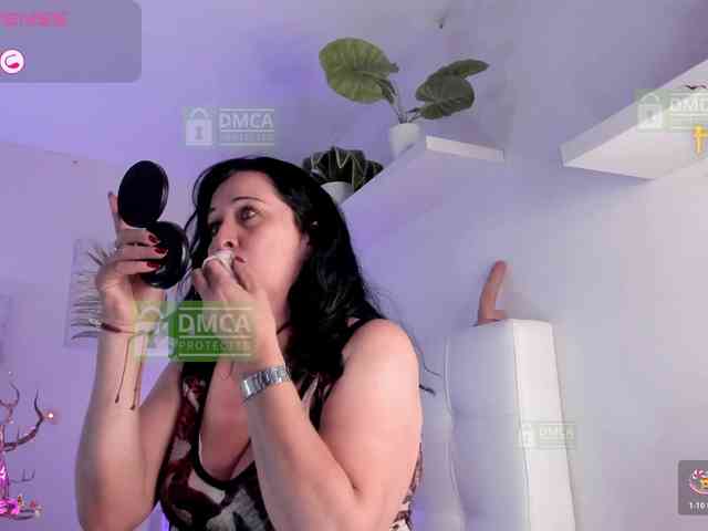 Lady-Hellen webcam