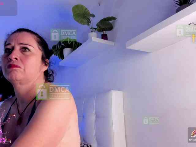 Lady-Hellen webcam