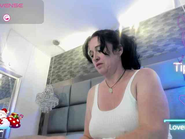 Lady-Hellen webcam