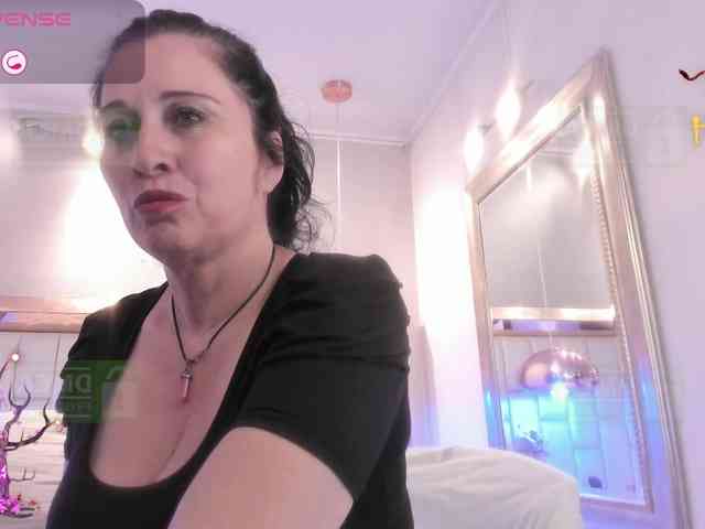 Lady-Hellen webcam