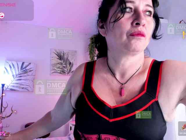 Lady-Hellen webcam