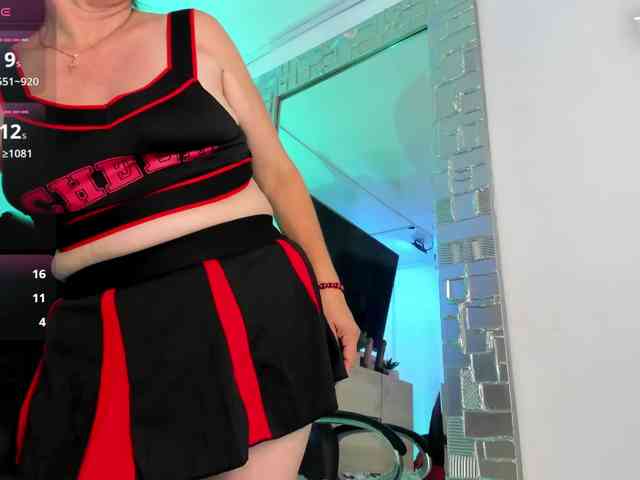 Lady-Hellen webcam