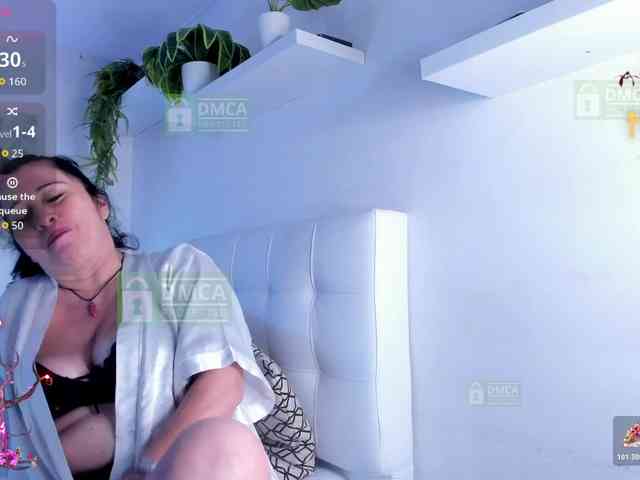 Lady-Hellen webcam