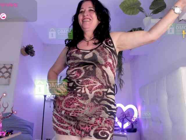 lady-hellen Live Webcam on BongaCams