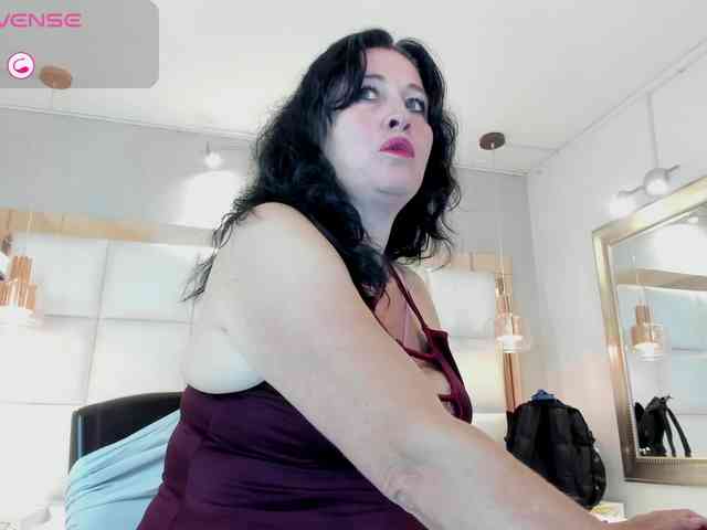 Lady-Hellen webcam
