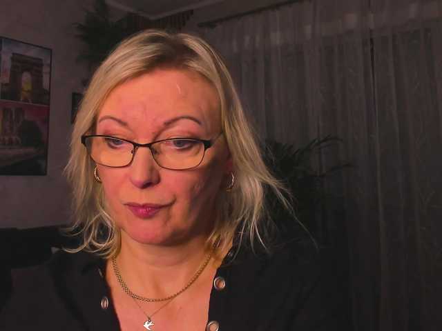 SoftVANESSA's BongaCams show and profile