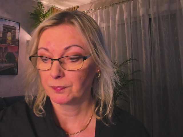 SoftVANESSA's BongaCams show and profile