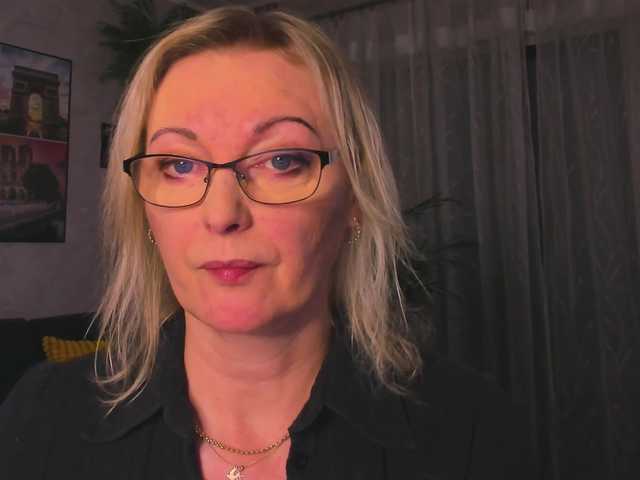 SoftVANESSA's BongaCams show and profile