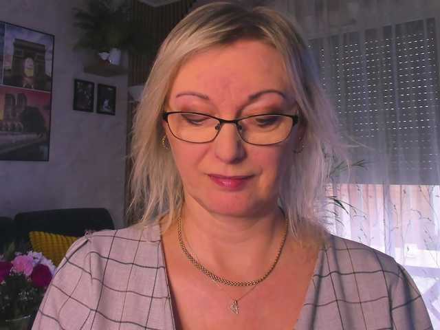 SoftVANESSA's BongaCams show and profile