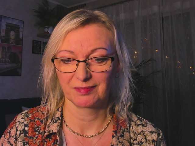 SoftVANESSA's BongaCams show and profile