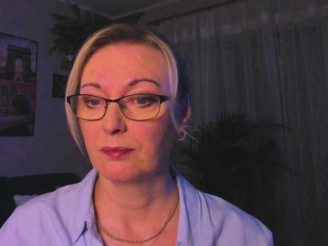 SoftVANESSA's BongaCams show and profile