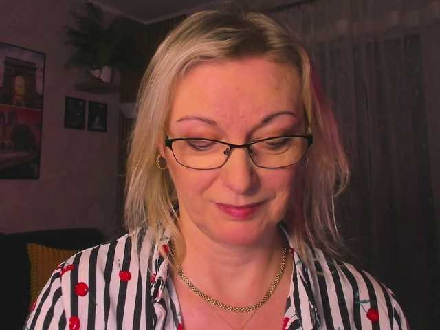 SoftVANESSA's BongaCams show and profile