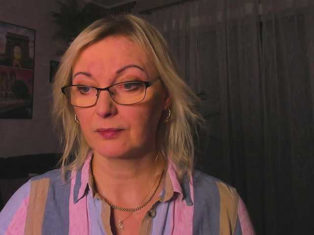 SoftVANESSA's BongaCams show and profile