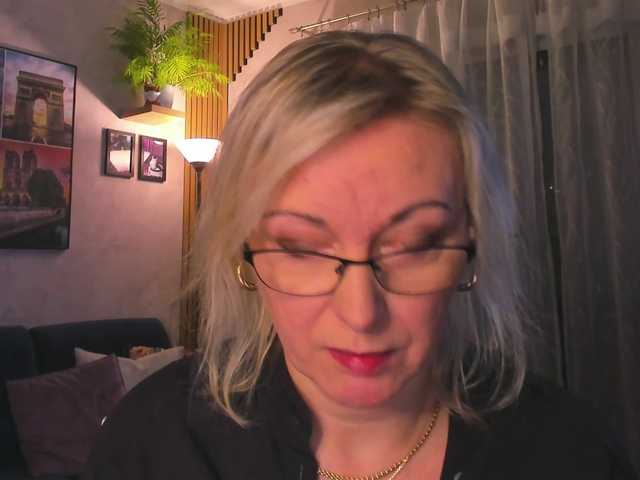 SoftVANESSA's BongaCams show and profile