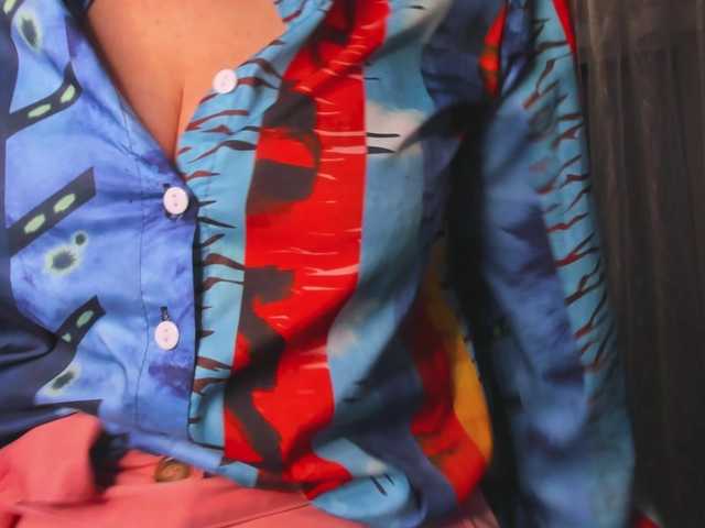 SoftVANESSA's BongaCams show and profile