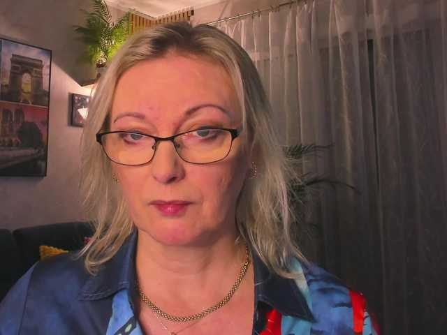 SoftVANESSA's BongaCams show and profile