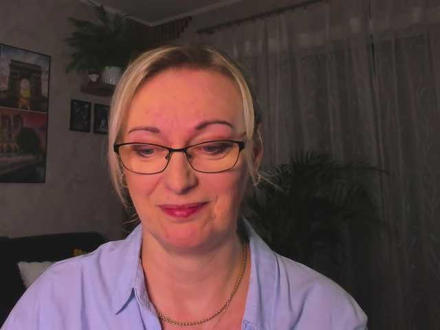 SoftVANESSA's BongaCams show and profile