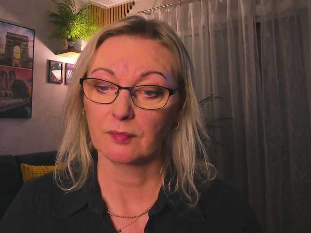 SoftVANESSA's BongaCams show and profile