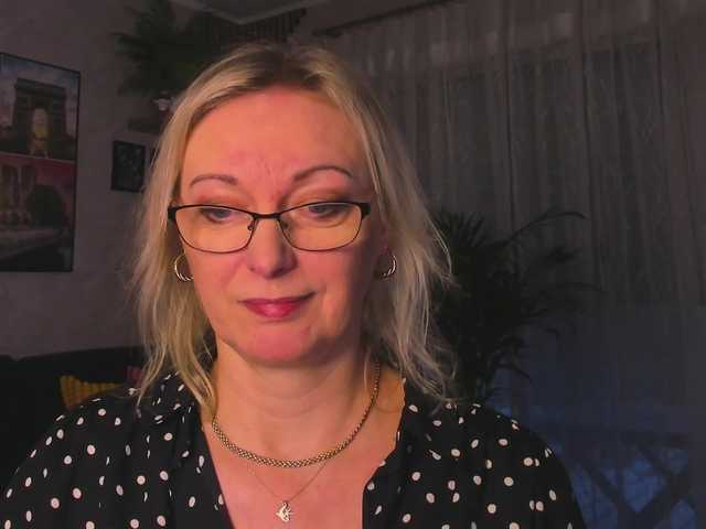 SoftVANESSA's BongaCams show and profile