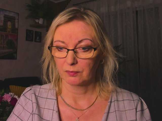 SoftVANESSA's BongaCams show and profile