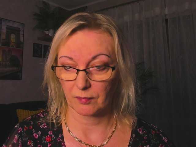 SoftVANESSA's BongaCams show and profile