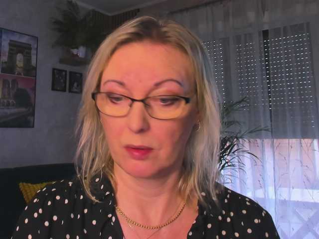 SoftVANESSA's BongaCams show and profile