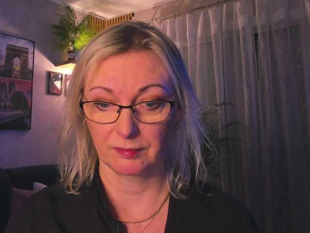 SoftVANESSA's BongaCams show and profile