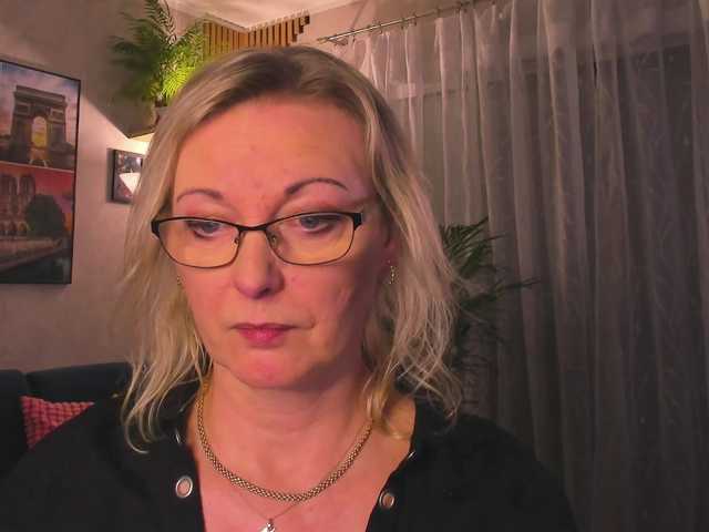 SoftVANESSA's BongaCams show and profile