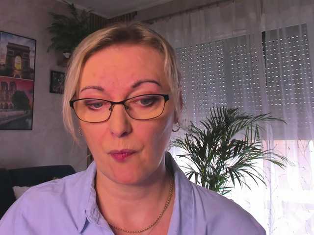 SoftVANESSA's BongaCams show and profile