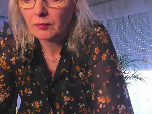 SoftVANESSA's BongaCams show and profile