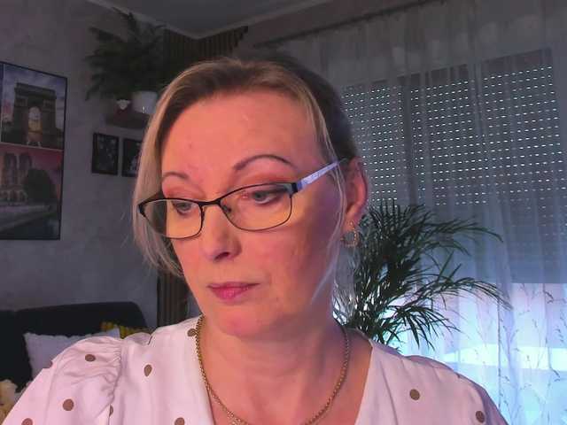 SoftVANESSA's BongaCams show and profile