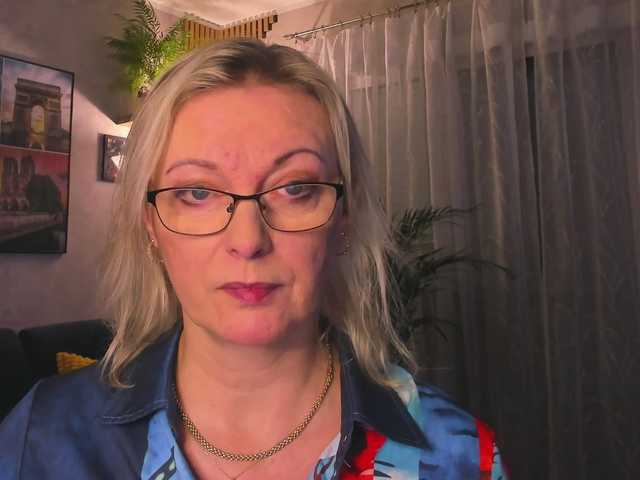 SoftVANESSA's BongaCams show and profile