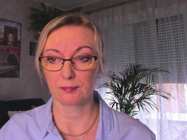 SoftVANESSA's BongaCams show and profile